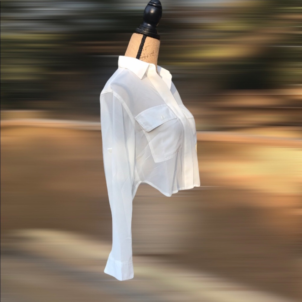 🛍 3/$20 Studio F off white top NWOT - Picture 2 of 7